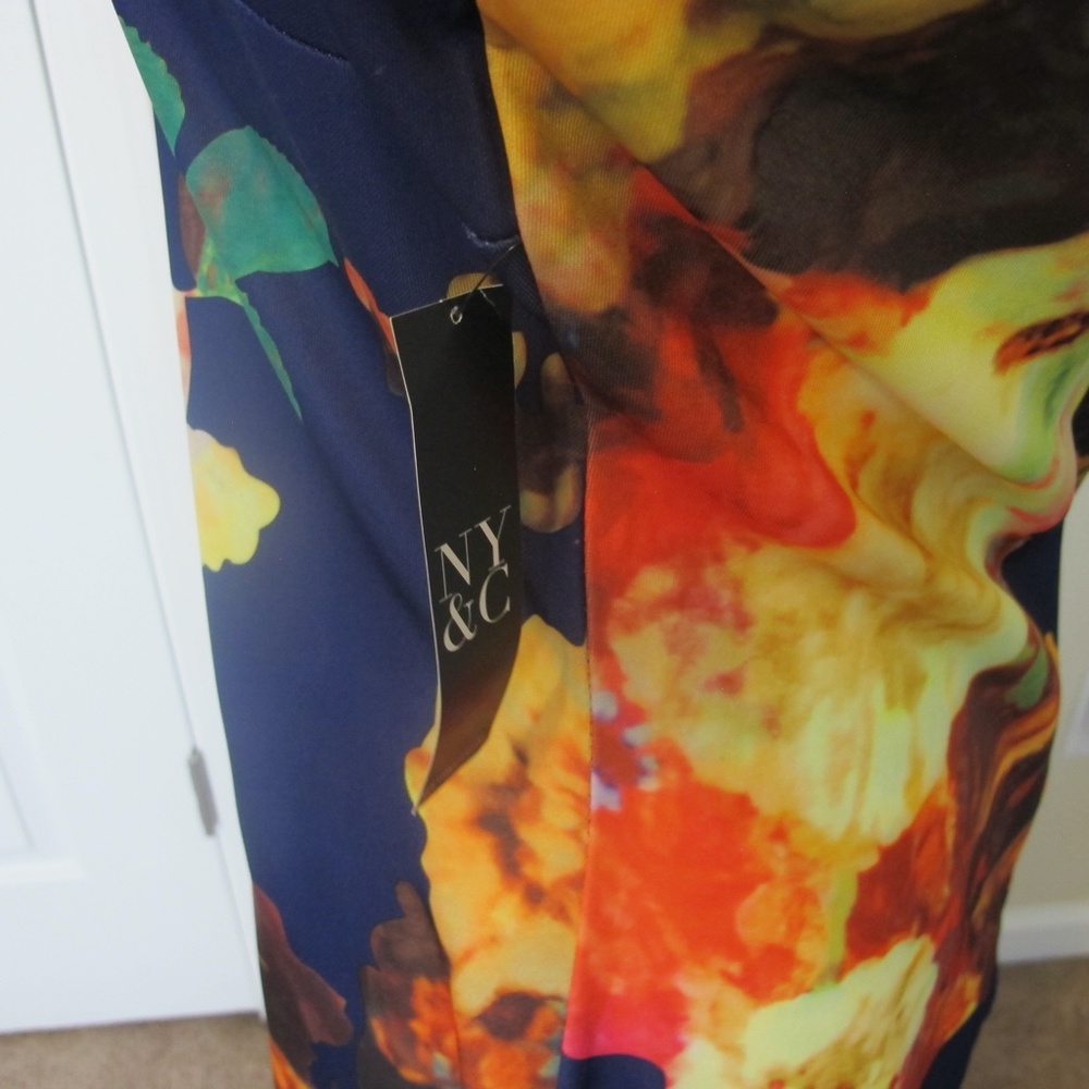 NWT New York & Company Women's Blue Floral Stretch Fit Sleeveless Dress Size M - Picture 3 of 6